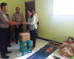 BANTUAN POLSEK PADAMARA UNTUK PUJI