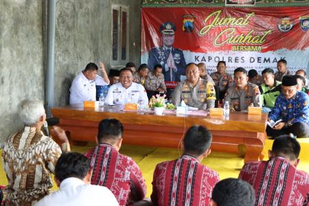 POLRES DEMAK TRIMA ADUAN WARGA DES