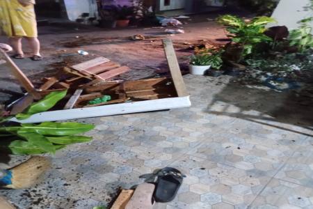 PENGRUSAKAN RUMAH WARGA DI DESA TAMAN 
