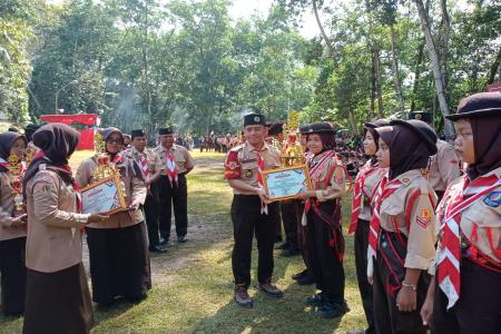 SMP NEGERI 4 KARANGMONCOL JUARA 2 