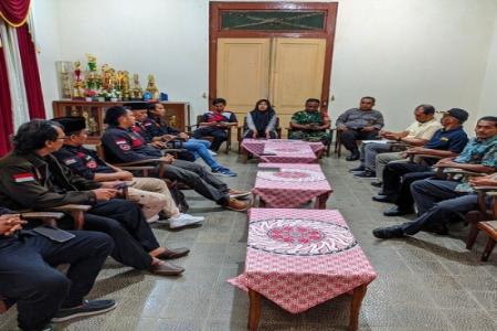 SALURAN IRIGASI DESA BAJONG DISEWAKAN 