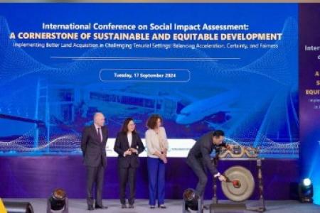 BUKA KONFERENSI INTERNASIONAL PENI