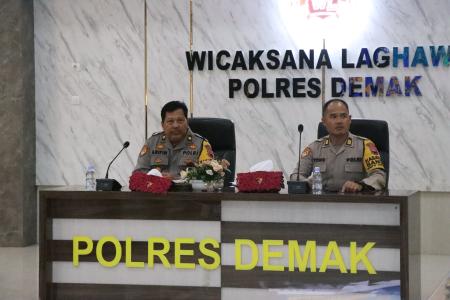 POLRES DEMAK GELAR LATPRA OPS ZEBR