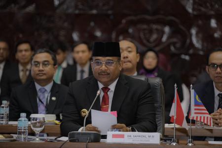 DIRJEN BINA ADWIL : PERTEMUAN KERJ