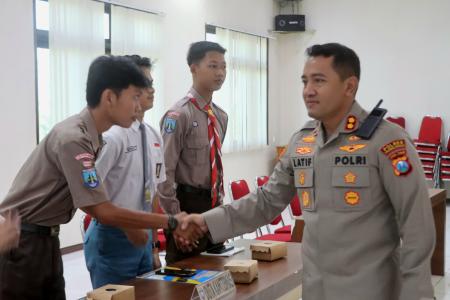 Polres Probolinggo Rekrut Pelajar Duta