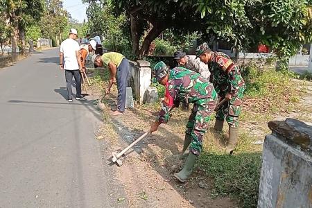 KERJA BAKTI BABINSA TANJUNGSARI DA