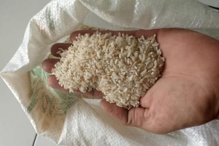 KPM KELUHKAN KUALITAS BERAS BANTUA