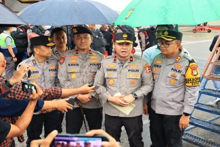 Polri Kerahkan 3 Pesawat 5 Helikopter 