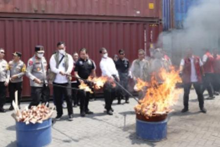 Polda Jatim Ungkap Peredaran 72 Ton Bawang Bombay Ilegal BerOPTK